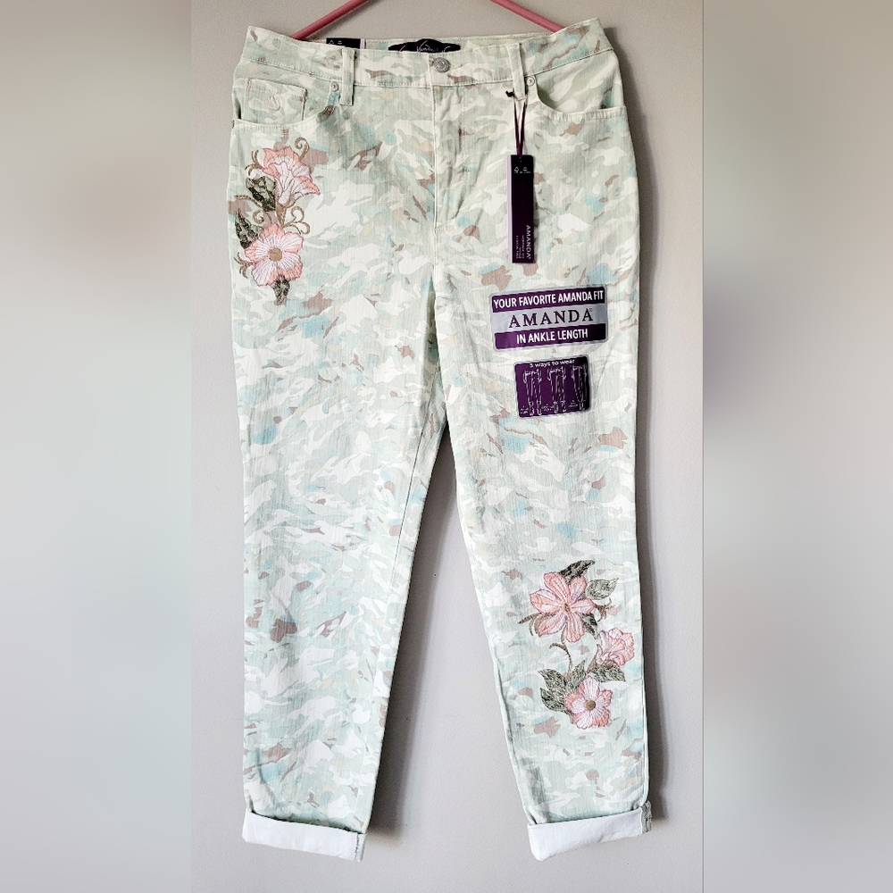 Gloria Vanderbilt Amanda Cotton Camo/Floral Pebblestone Embroidered Jeans 10/Med - Picture 11 of 13